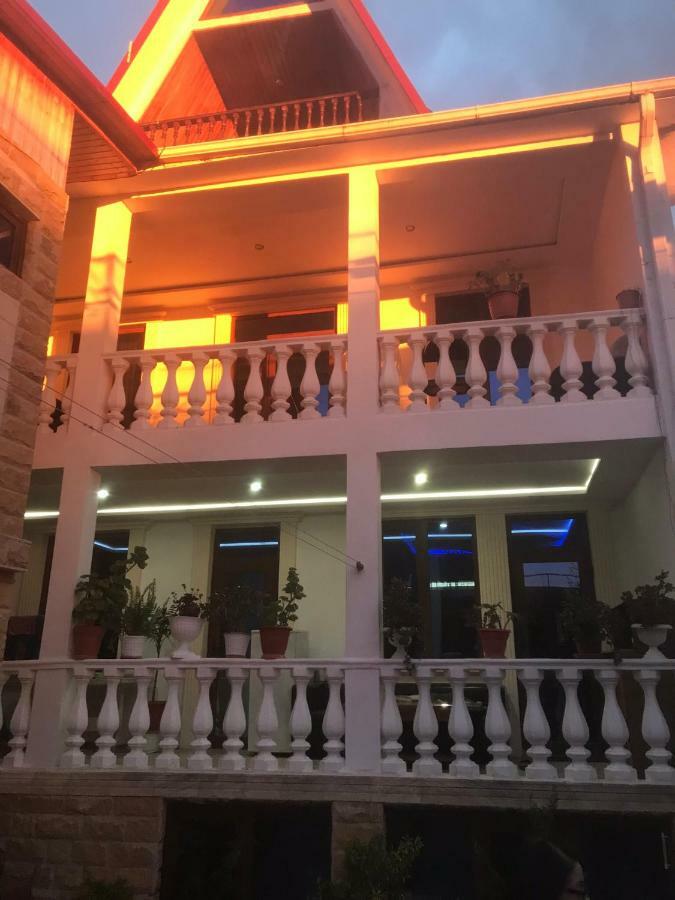 Nina Mini Hotel Gagry Zewnętrze zdjęcie